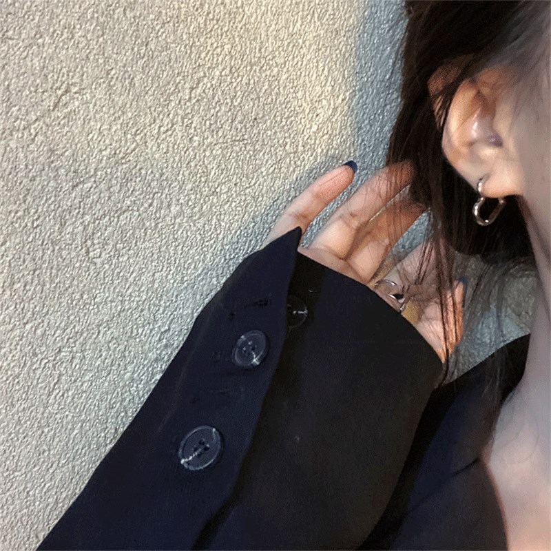 srrmhyn银色冷淡风耳环2024年新款潮耳饰耳钉女爱心耳扣