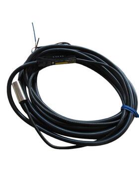 接近开关E2EC-CR5C1 F2C-X1R5A E2C-CR8A 放大器中间继电器传感器