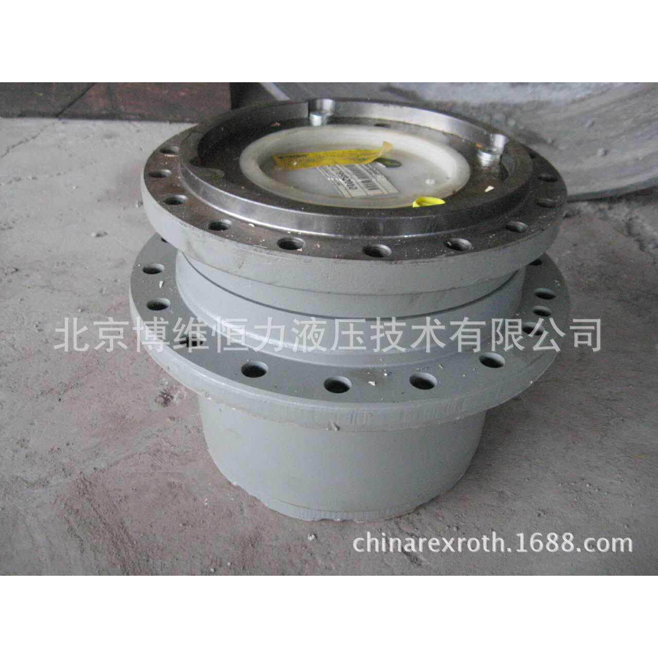 0维机特根铣刨W21走0GFT170 W200 行减速机