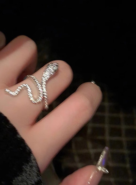 蛇形设计师戒指女小众设计感个性开口食指轻奢网红ins潮时尚指环