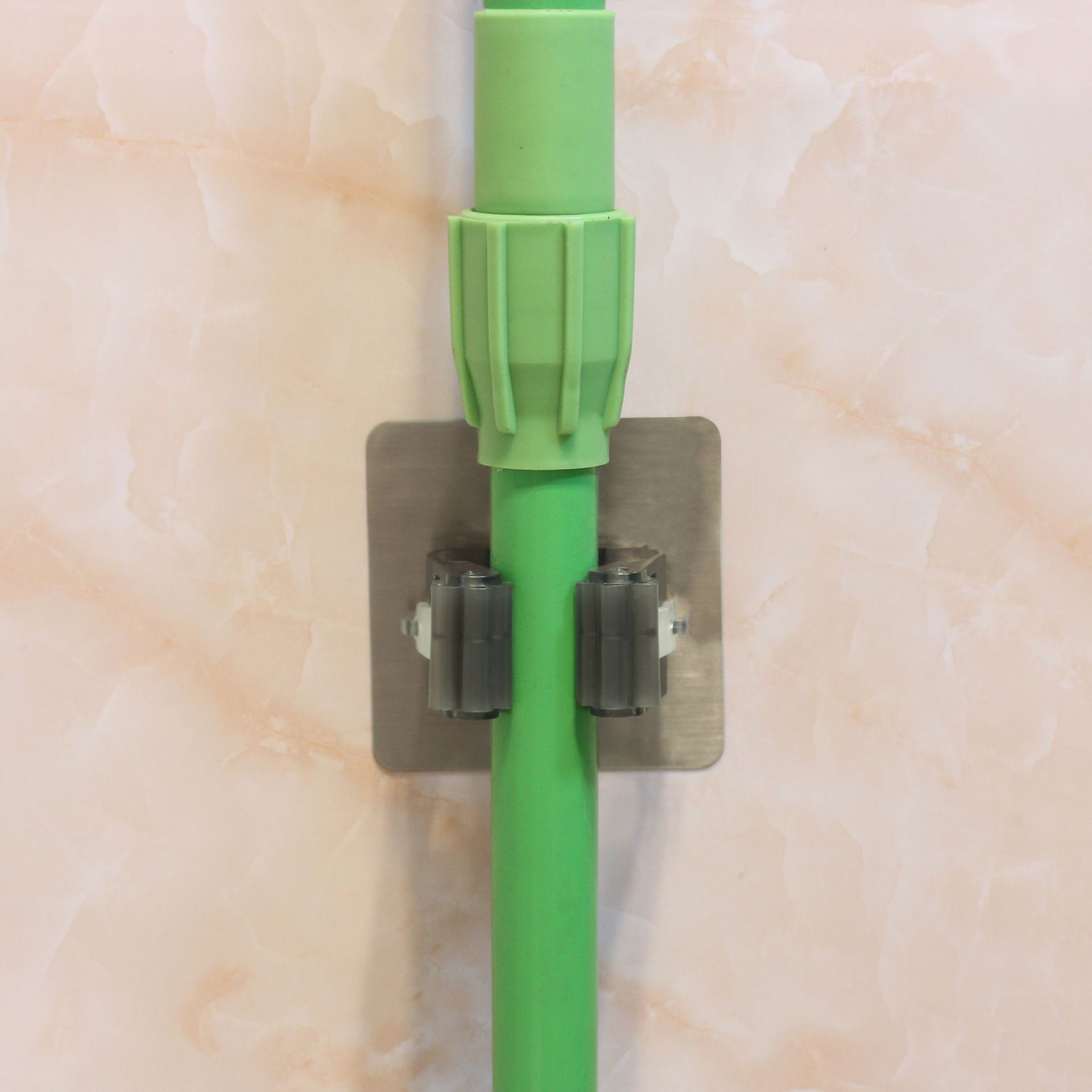 新款强力无痕拖把挂架挂钩拖布浴室卫生间厨房通用免打孔夹