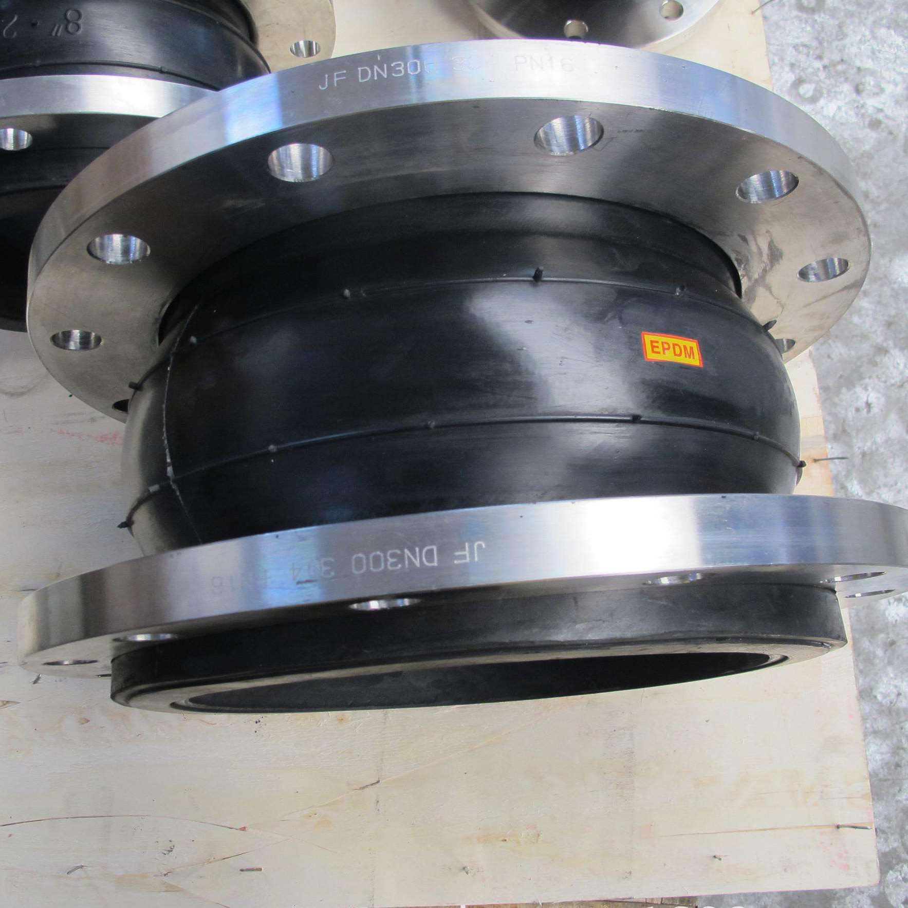 可曲挠橡胶接头 法兰式橡胶软连接不锈钢法兰挠性四氟软接头DN100