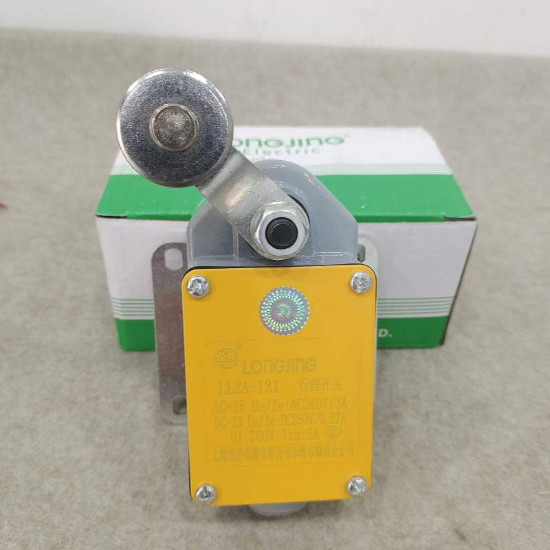 LL2A-131机床滚轮型限位 行程开关龙井 LX2 -111 121 131LX2-222