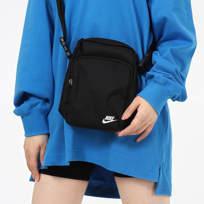 耐克男包女包25新款小巧斜挎包便携休闲包轻便胸包骑行旅游单肩包