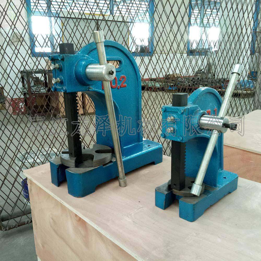 ZZMC龙泽机械厂家直销AP-1T整体铸造机身1吨手手啤机,五金/工具,其他机械五金,淘宝优惠券,粉丝福利购,淘宝优惠卷