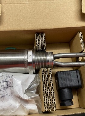 现货FTL260-0020液位开关