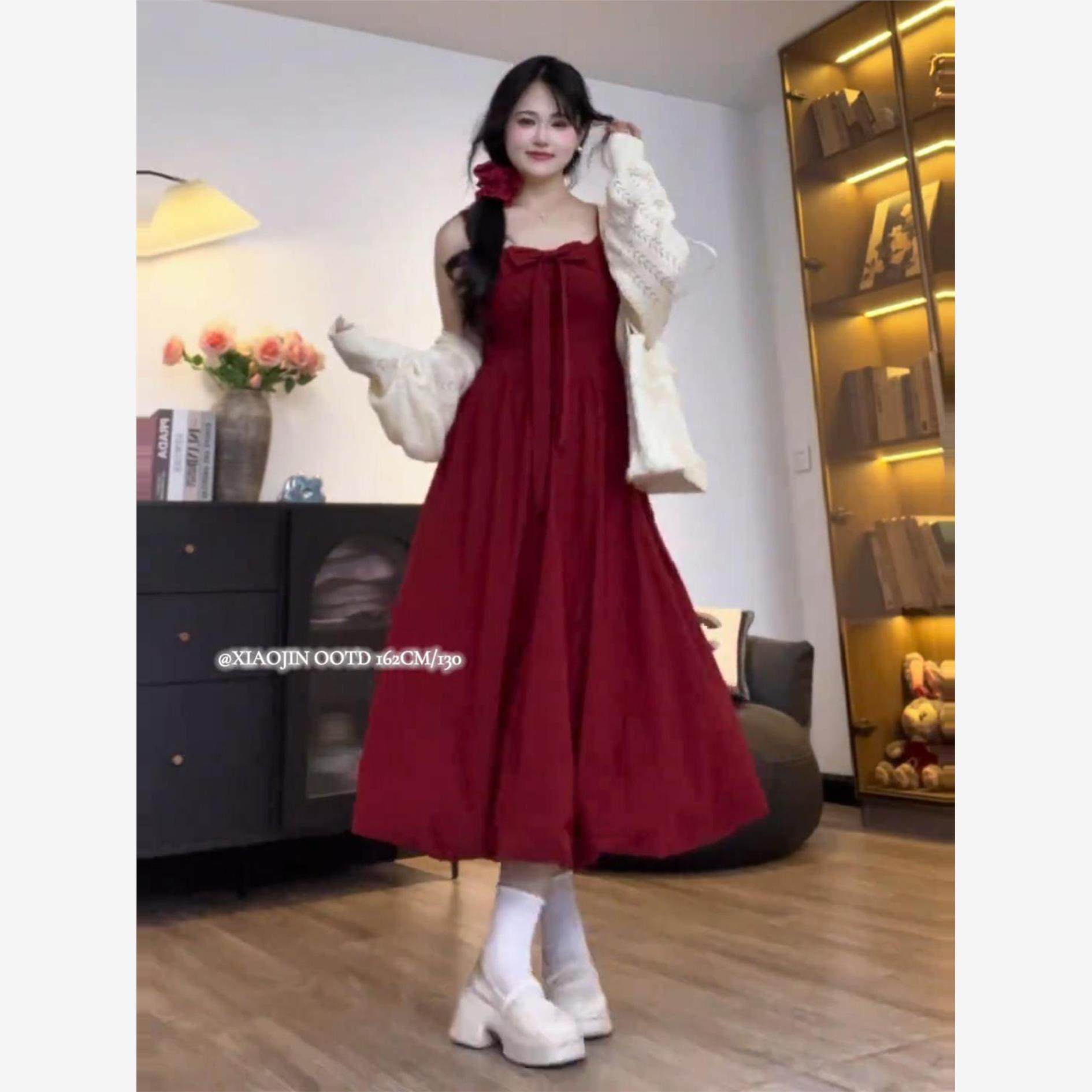 大码酒红色覆古无袖吊带连衣裙女春秋胖mm显瘦氛围感独特遮肉裙子