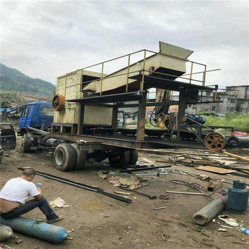 箱式移动破碎机轮胎式方箱建筑垃圾粉碎机厢破移动破碎筛分机