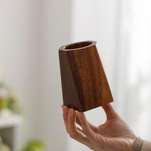 胡桃木笔筒创意实木收纳盒办公室桌面摆件高级感轻奢茶道六君子筒