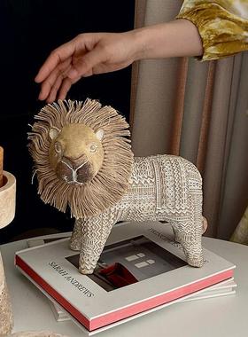 SilentWind寂风北欧风费尔岛亚麻小马树脂动物摆件家居装饰工艺品