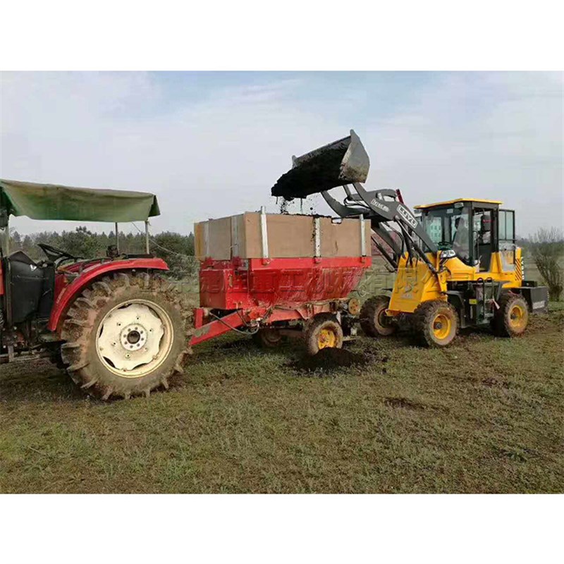 动物粪便撒肥车 拖拉机牵引农家肥撒肥设备 2立方鸡粪牛粪抛撒机