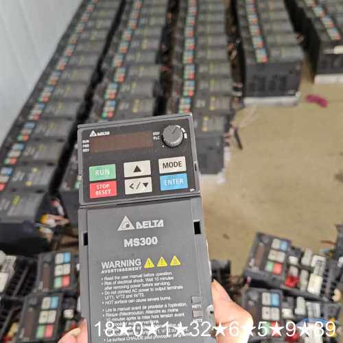 变频器MS300系列，型号VFD2A8MS21ANSAA