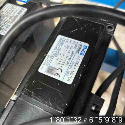 60CST-M01330 米格伺服电机400瓦