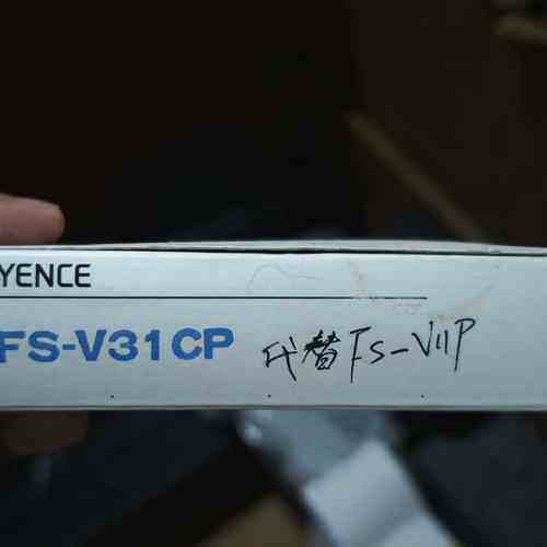 KEYENCE光纤放大器 FS-V31CP，未