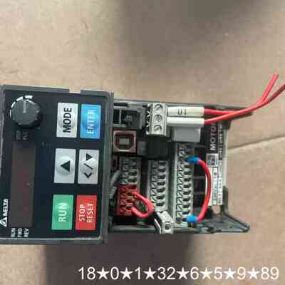VFD2A8MS21ANSAA，400W，前盖掉了，