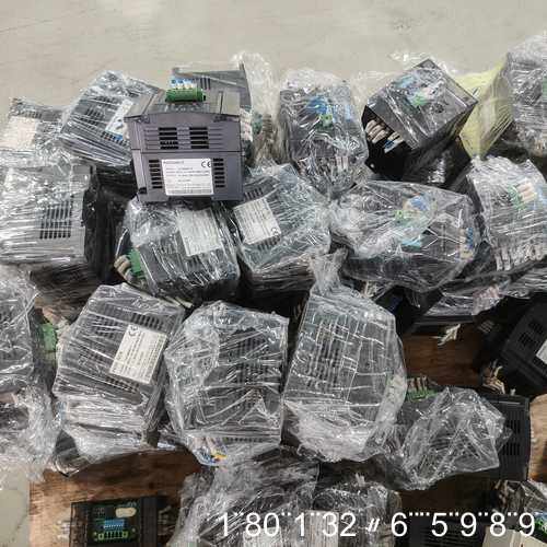 PLC模块H1U-0806MR-XP，H1U-CAN-B
