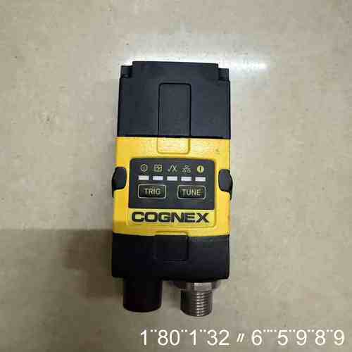 COGNEX康耐视DM282X工业读码器，型号825-102