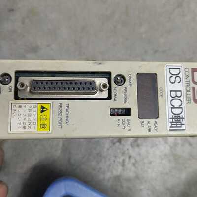 IAI电缸驱动器DS-S-C1 ,通电如图，好