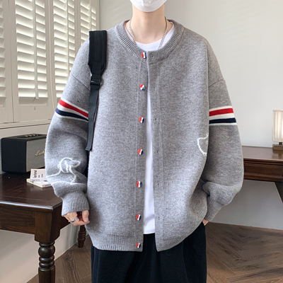 2025秋冬学院风男士灰色针织开衫