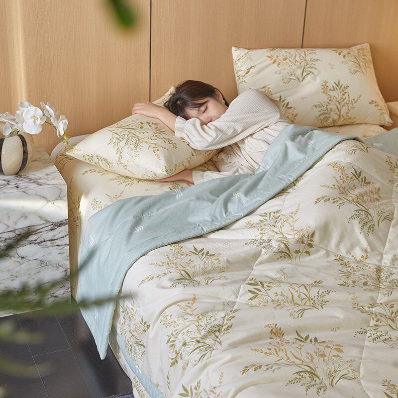 简约全棉夏被单人学生夏凉被空调被子纯棉夏天双人可水洗薄款被芯