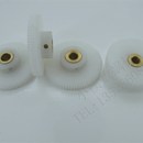 优选批量定做加工POM塑胶尼龙凸台直齿轮内孔耐磨铜套1模30齿32齿
