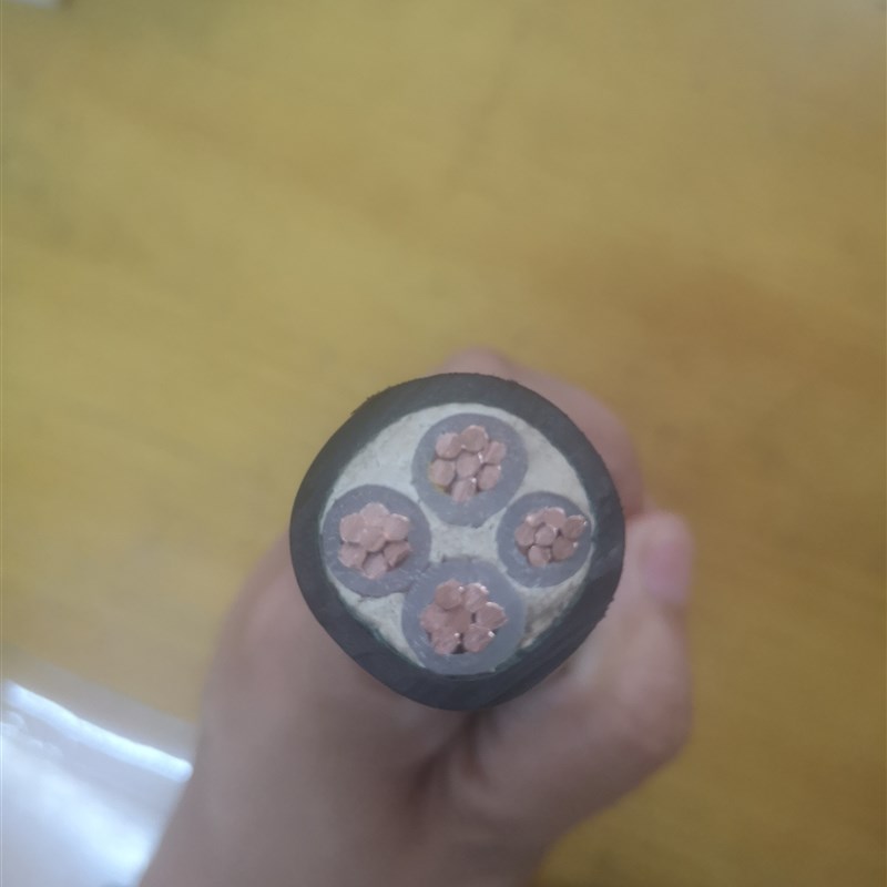 3相4线16平方铜芯电缆线YJV3*16+1*10平方铜芯电线4芯16平方铜线