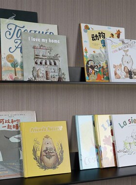 优选现代样板间儿童房书籍组合摆件售楼处玩耍区卡通英文漫画书装