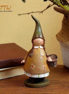 油画风格提篮花裙尖帽子森林女孩树脂装饰摆件情人送礼毕业季礼物