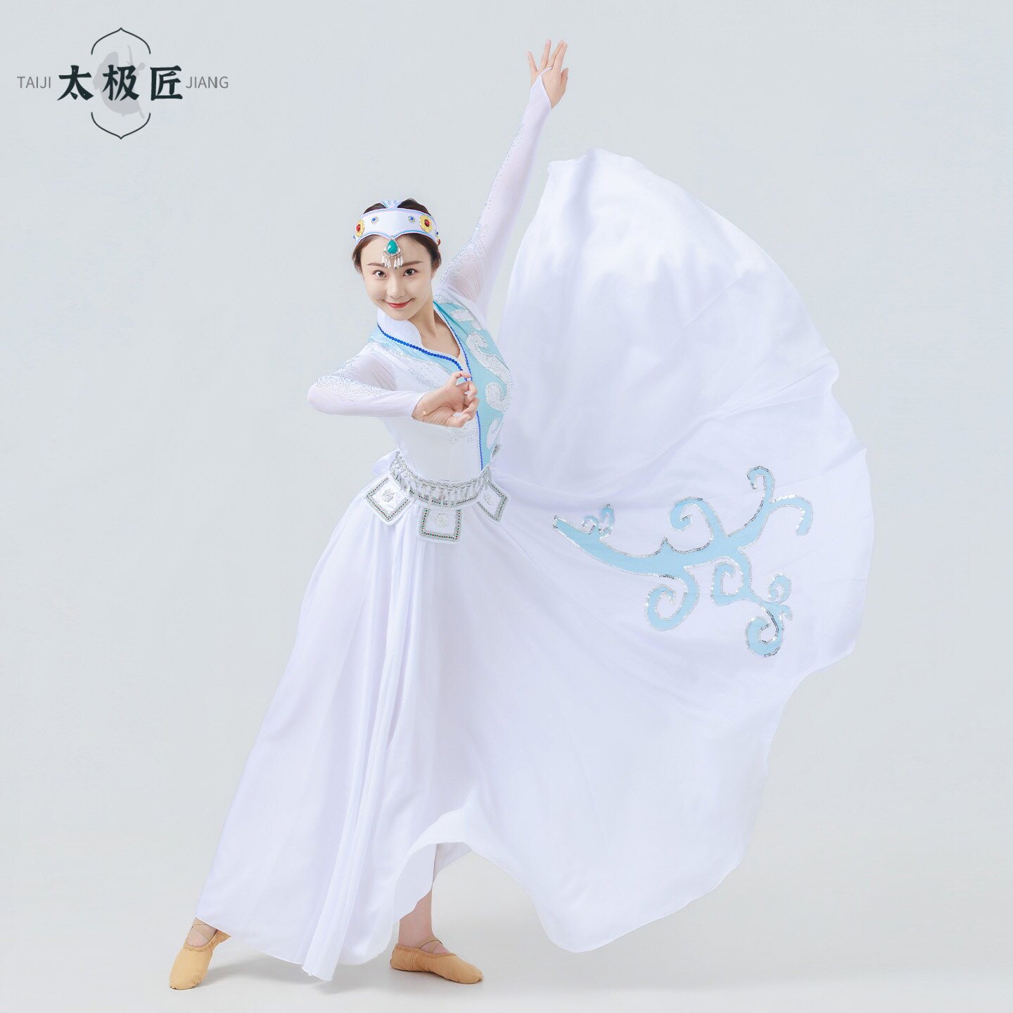 民族风舞蹈藏族演出服白色长款大摆裙女艺考练功比赛表演服装套装