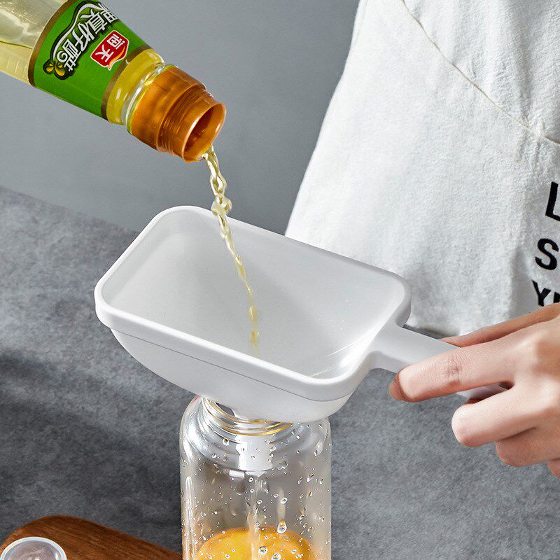 油漏斗塑料漏斗家用书房小漏斗油壶酒壶分装白色长方形带手柄漏斗