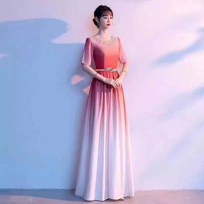 大合唱演出服女学生成人气质连衣裙公司宴会舞台表演主持人晚礼服