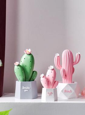 北欧风仙人掌树脂摆件家居客厅创意酒柜电视柜装饰品办公室小摆设