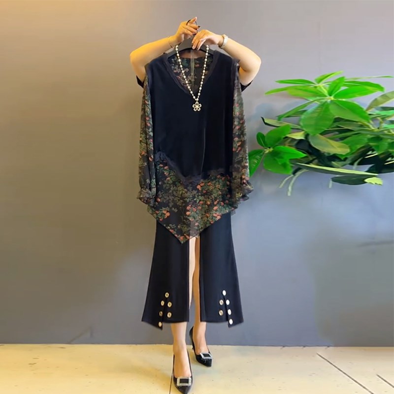 胖妹妹V领蕾丝边马甲碎花长袖衫220斤加肥大码女装气质显瘦两件套