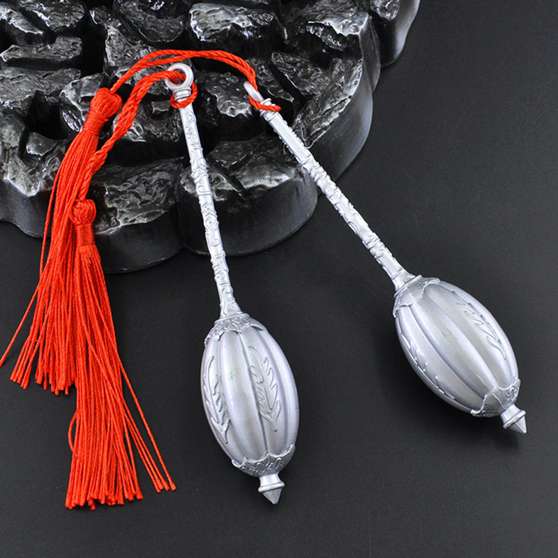 隋唐英雄兵器12厘米裴元庆亮银双锤