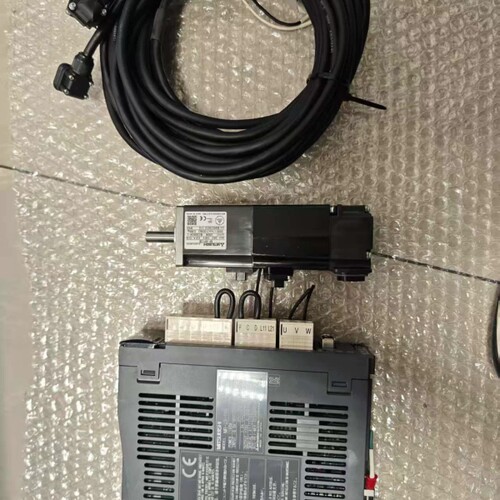 伺服马达和驱动器，型号MR-J3-10B GA，HF-K议价