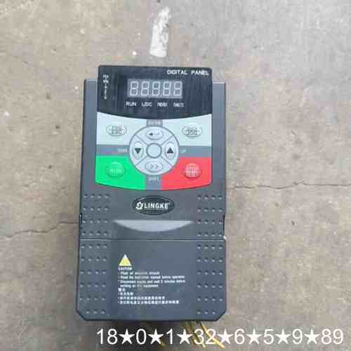 日业变频器CM510-A3SR75G 功率0.75KW 单相