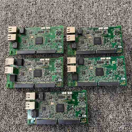 ABB驱动通讯卡3HAC031612-004， DSQC67