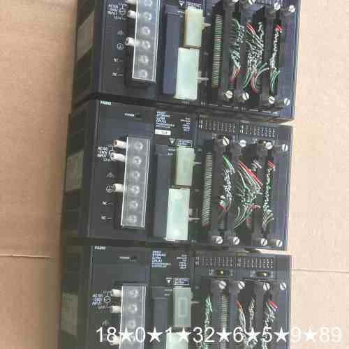 PLC模块，型号CJ1W-PA202、CJ1M-CPU