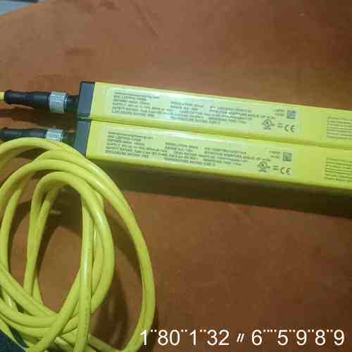 邦纳安全光幕 LS2TR30-150Q8 实物拍图功能完好
