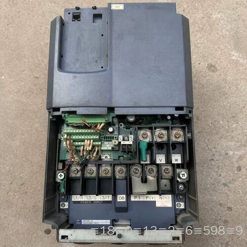 电梯变频器FRN22LM1S-4C，380V，22KW议价