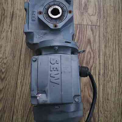 Sew赛威减速机 SA37 DR63L4 安装方式M5B 速-议价商品