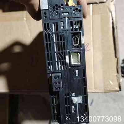 R88D-1SN04H-ECT 伺服驱动器，实物图议价