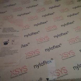 1.7MM柔性版无纺布印刷树脂版。印刷均匀，色彩丰满。