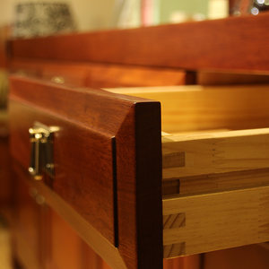 爱绿居 新中式全实木家具 海棠木餐边柜 实木茶水柜 储物柜边柜子