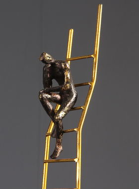 攀登者 创意人物雕塑 思考者摆件 书房书柜电视柜饰品 玄关工艺品