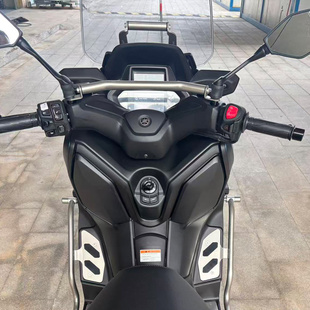 适用雅马哈xmax300前置龙头挡风前移拓展支架后视镜手把导航横杆