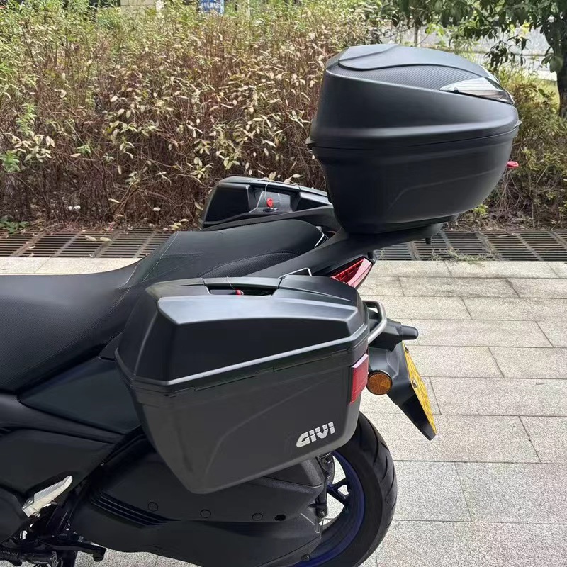 givi通用摩托车后备箱大容量