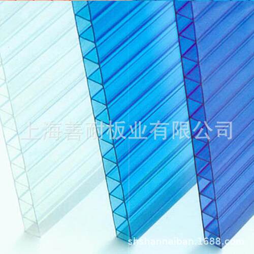 温室PC阳光板蜂窝厂家提供三层PC阳光板 质优价廉透明PC阳光板