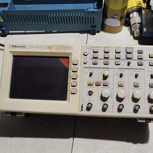 议价泰克Tektrox TDS2024示波器，四通道，200