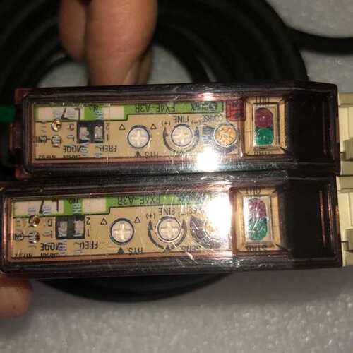 议价sunx FX4E-A3R光纤放大器